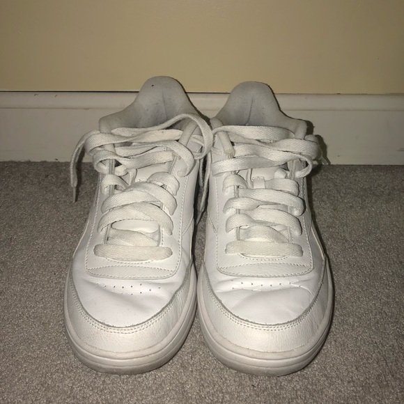 Reebok Classics - Picture 2 of 6